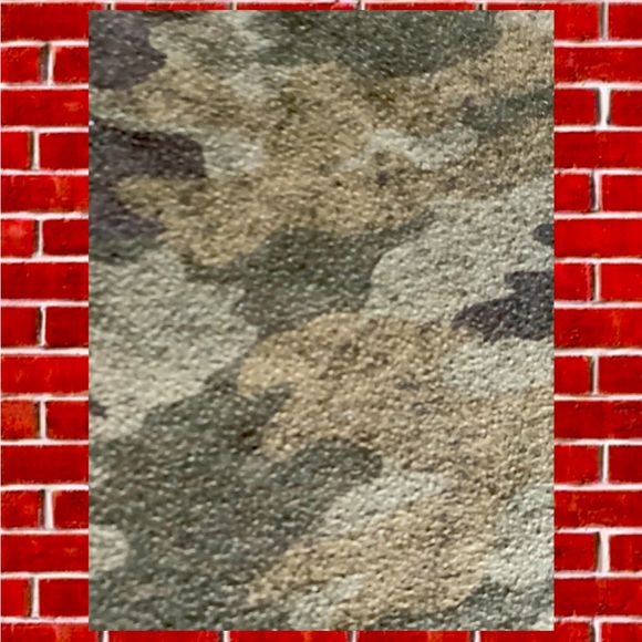 Old Navy Youth Large Camo Tshirt - Picture 2 of 3